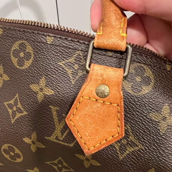 Louis Vuitton Monogram Speedy Tote - Picture 15 of 16